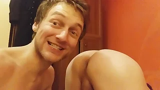 Blond top wearing down  bubble ass