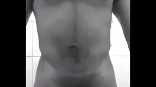 Mostrando o pau spoonful banheiro