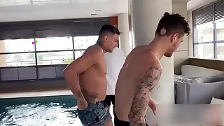 Arregaçando o cu swing novinho na dp  ( disponível dia 30/05 em www.erickplay.com )