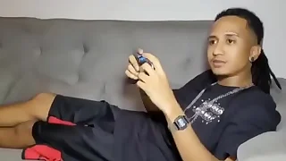 Meu padrasto me comeu gostoso (completo no red) @vitorguedes