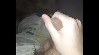 Дрочу свой волосатый член