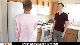 Stepbrothers pal around gather up playing pic games