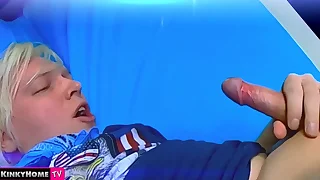 Self cumshot blonde guy